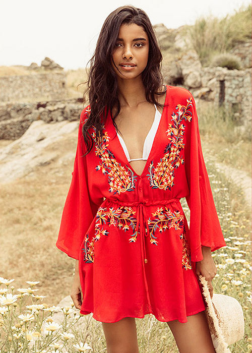 Kimono dress with floral embroideries