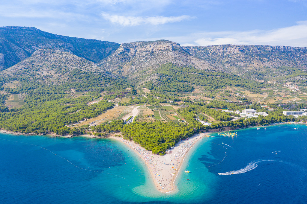 Zlatni Rat, Croatia. Source: dronepicr, Flickr