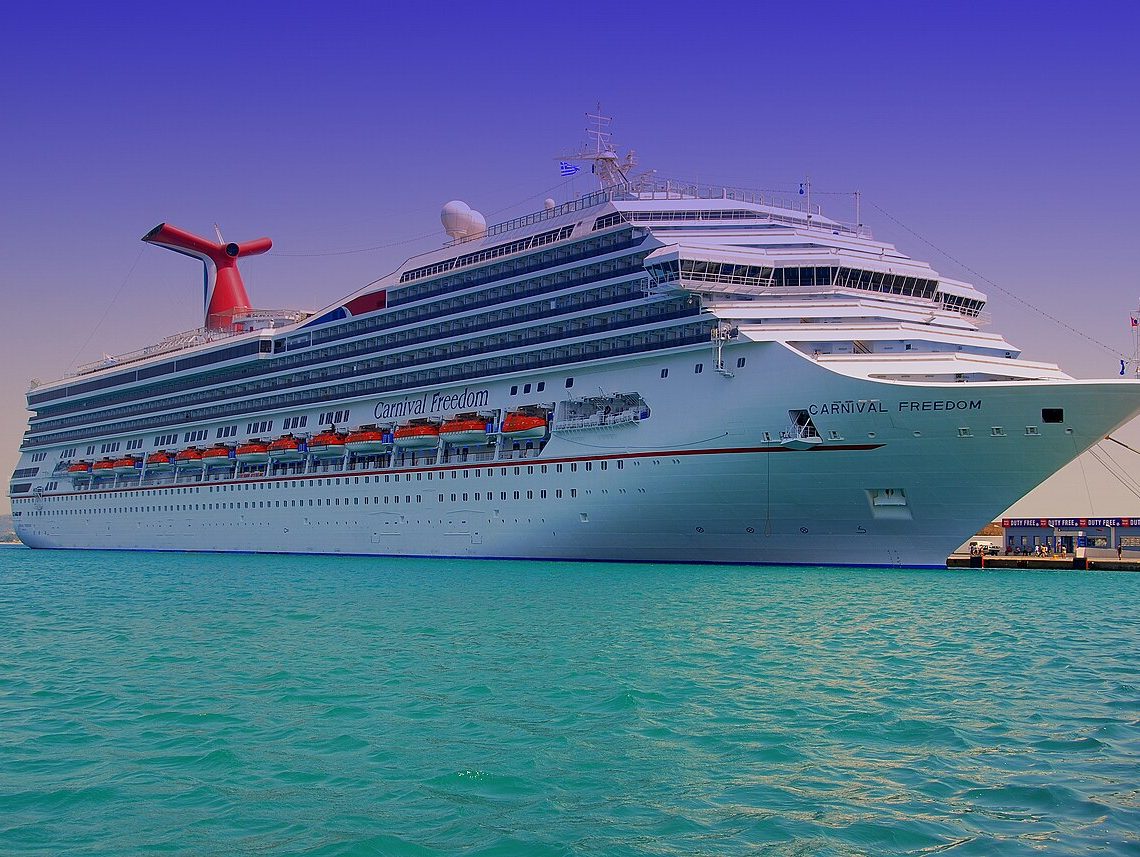 Carnival-Freedom-Cruise-Ship-CREATIVE-COMMONS