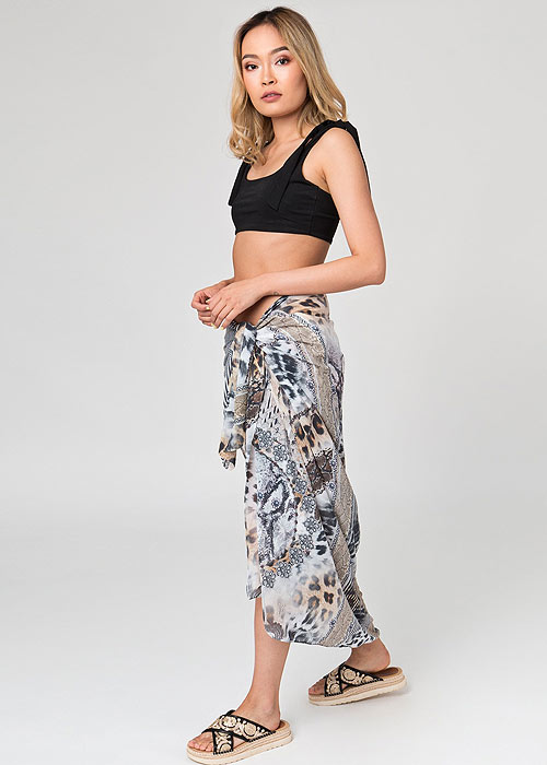 Pia Rossini Azizi Sarong image